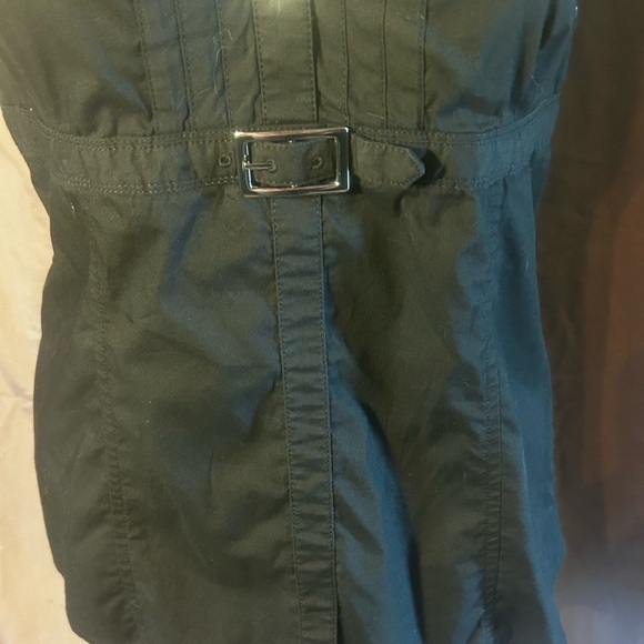 Express Black Sleeveless Blouse with Belt Detail - Picture 2 of 4